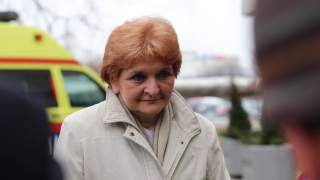 "Sutra bih uvela zabranu pušenja u kafiæima i restoranima"